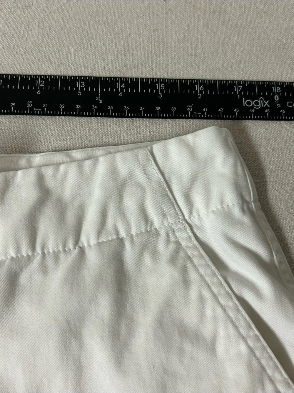 Gap Shorts Women’s 10 White